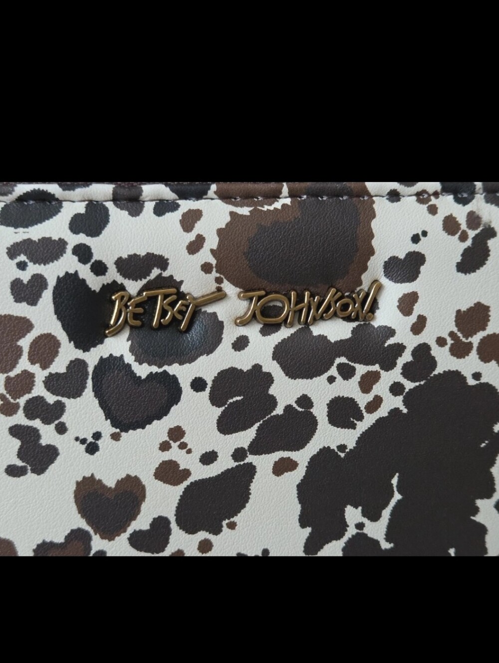 Women's Betsey Johnson Cow Print & Hearts Wristlet Wallet With Removable Strap - Picture 2 of 10